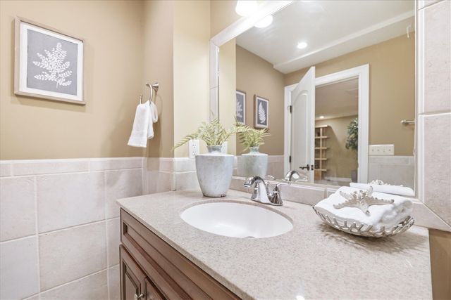 521 Rock Creek Drive, Ann Arbor, MI 48104