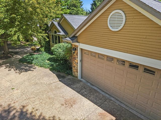 521 Rock Creek Drive, Ann Arbor, MI 48104