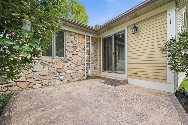 521 Rock Creek Drive, Ann Arbor, MI 48104
