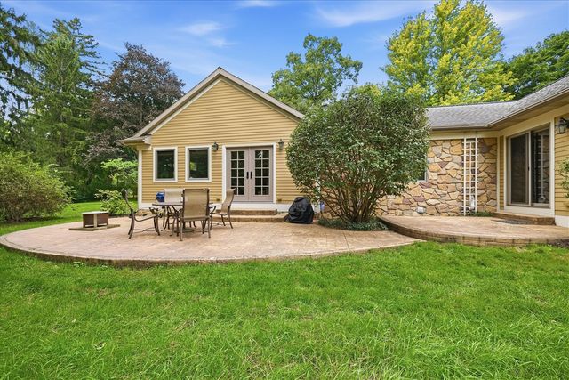 521 Rock Creek Drive, Ann Arbor, MI 48104