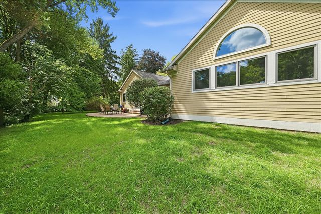 521 Rock Creek Drive, Ann Arbor, MI 48104