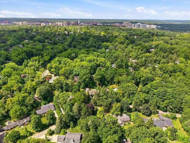 521 Rock Creek Drive, Ann Arbor, MI 48104