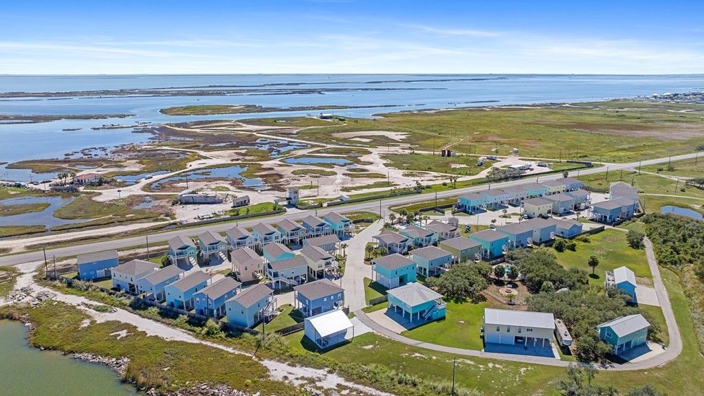 141 Barnacle, Rockport, TX 78382 — photo 3
