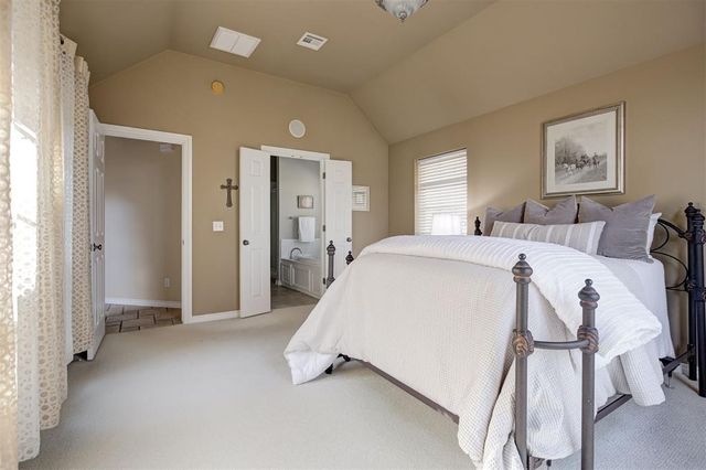 11100 N Ashford Drive, Yukon, OK 73099