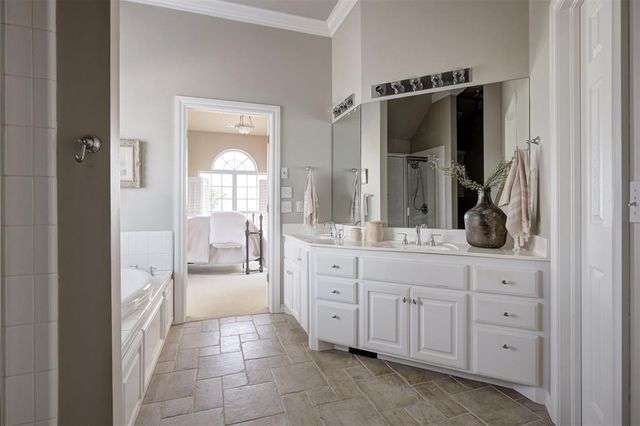 11100 N Ashford Drive, Yukon, OK 73099