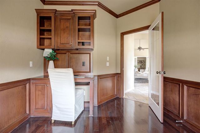 11100 N Ashford Drive, Yukon, OK 73099