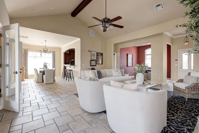 11100 N Ashford Drive, Yukon, OK 73099