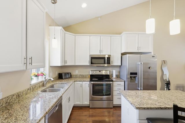 4224 Rymark Court, Shakopee, MN 55379