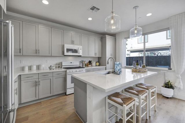 1340 Cavalier Court, Hollister, CA 95023