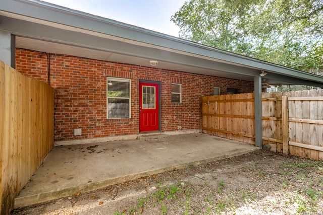 215 Eleanor Ave, San Antonio, TX 78209