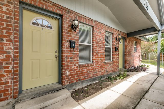 215 Eleanor Ave, San Antonio, TX 78209