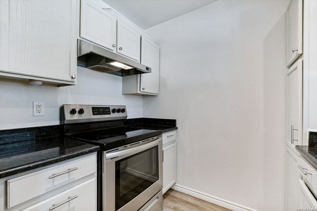 215 Eleanor Ave, San Antonio, TX 78209