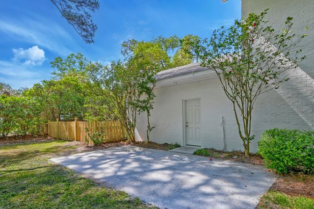 1612 Amberly Road, Charleston, SC 29407