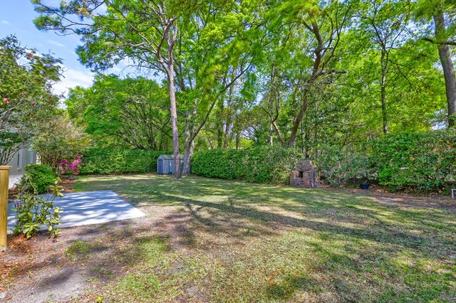 1612 Amberly Road, Charleston, SC 29407