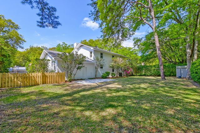 1612 Amberly Road, Charleston, SC 29407