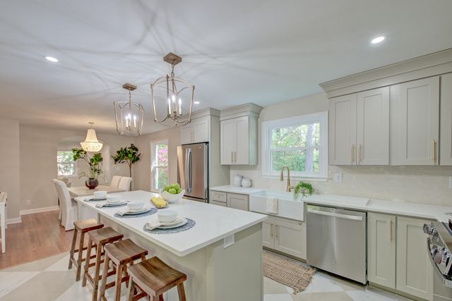 1612 Amberly Road, Charleston, SC 29407