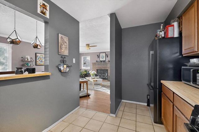 1671 Domain Loop SE, Rio Rancho, NM 87124