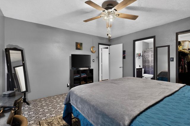 1671 Domain Loop SE, Rio Rancho, NM 87124