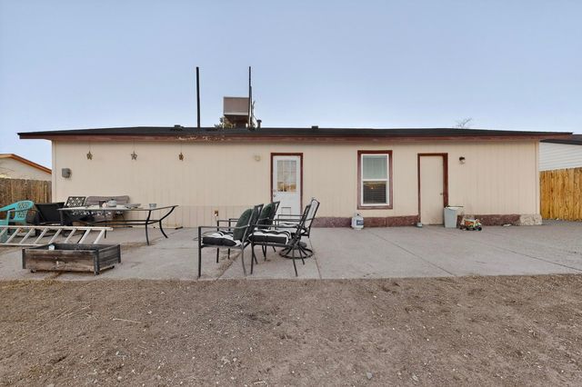 1671 Domain Loop SE, Rio Rancho, NM 87124