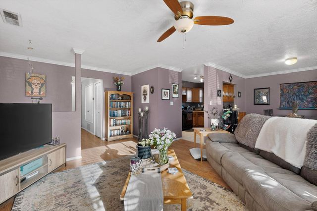 1671 Domain Loop SE, Rio Rancho, NM 87124