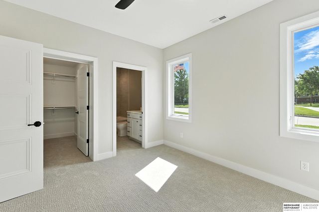 17507 Marinda Plaza, Omaha, NE 68130