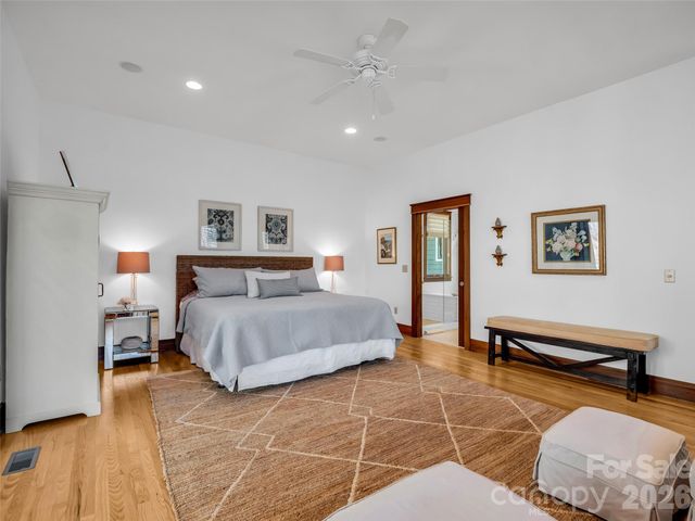 720 Overlook Drive, Flat Rock, NC 28731