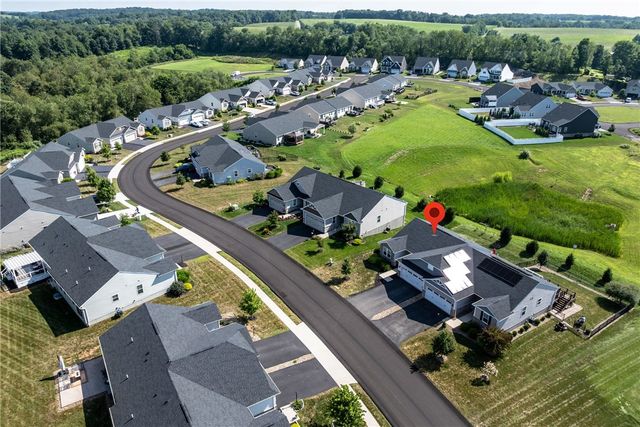 304 Brandi Lynn Ln, Forward Twp, PA 16033