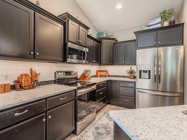 15498 Verano Place, Fort Wayne, IN 46845