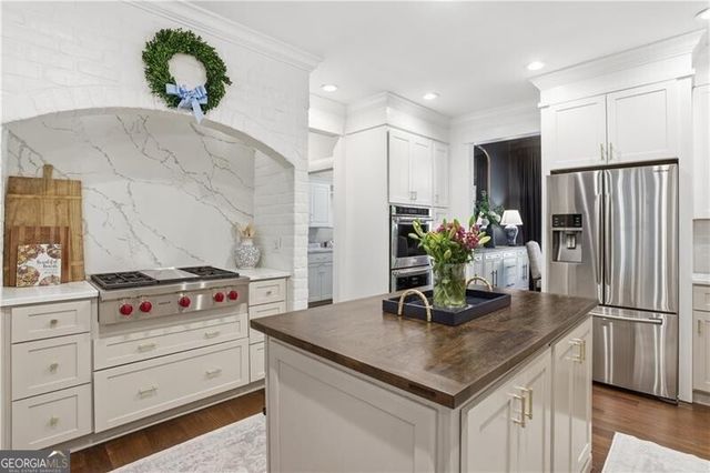 4680 Gilhams Road NE, Roswell, GA 30075