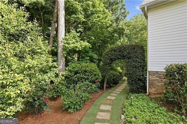 4680 Gilhams Road NE, Roswell, GA 30075