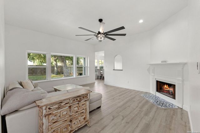 205 CIBOLO BASIN DR, Boerne, TX 78006