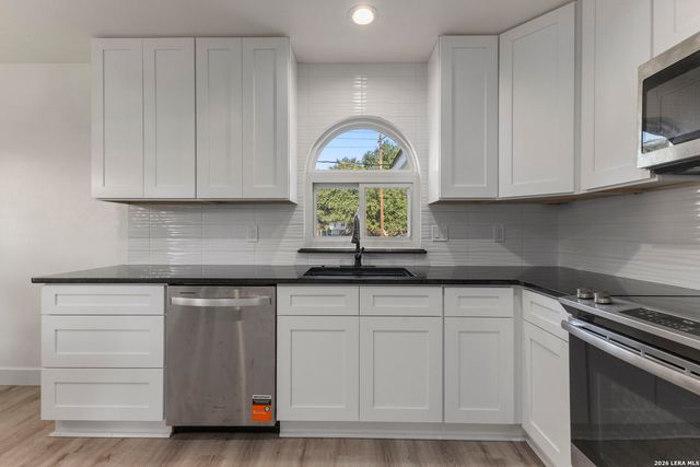 205 CIBOLO BASIN DR, Boerne, TX 78006