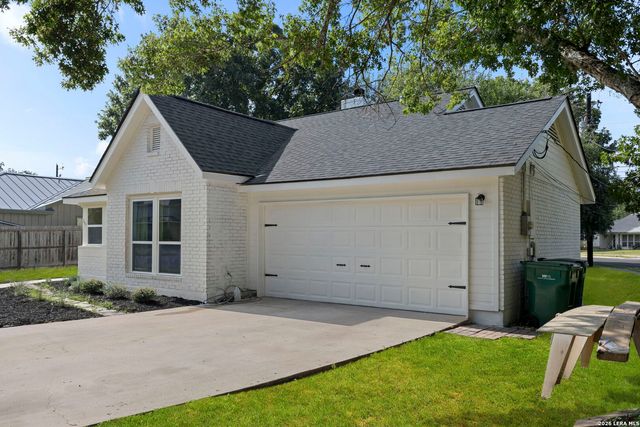 205 CIBOLO BASIN DR, Boerne, TX 78006