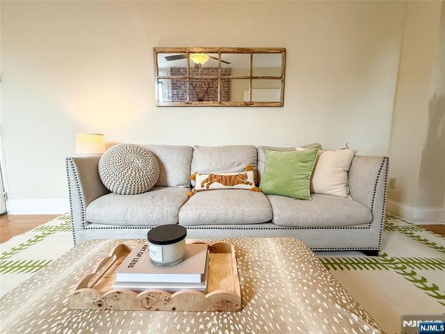 95 Willow Avenue 4B, Hoboken, NJ 07030