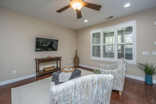 2412 Kings Gate Lane, Mount Pleasant, SC 29466