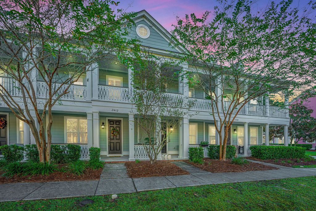 2412 Kings Gate Lane, Mount Pleasant, SC 29466