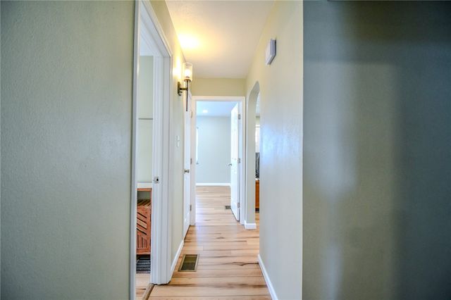 816 S Smithville Road, Dayton, OH 45403