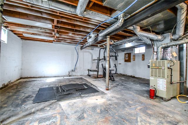 816 S Smithville Road, Dayton, OH 45403