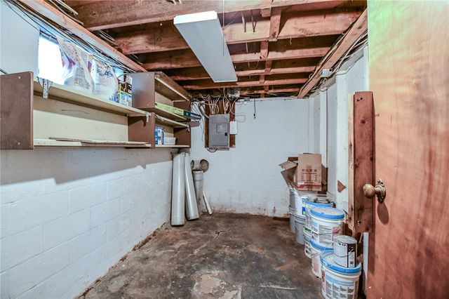 816 S Smithville Road, Dayton, OH 45403