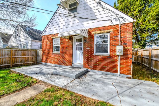 816 S Smithville Road, Dayton, OH 45403