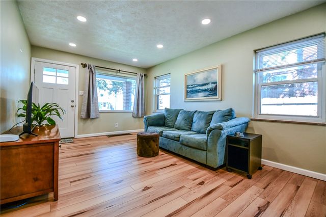 816 S Smithville Road, Dayton, OH 45403