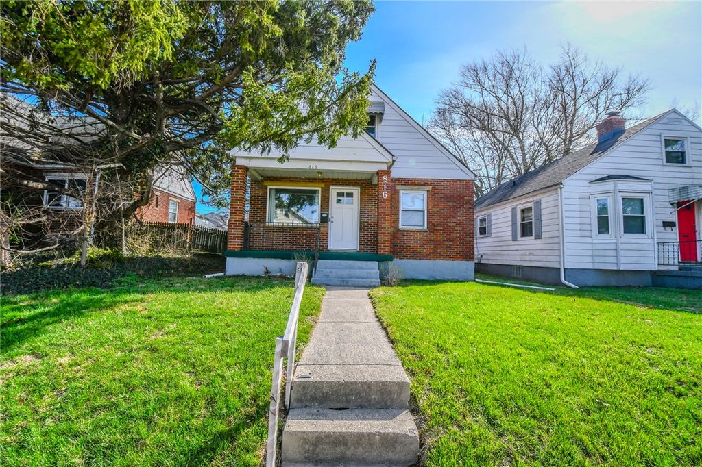 816 S Smithville Road, Dayton, OH 45403
