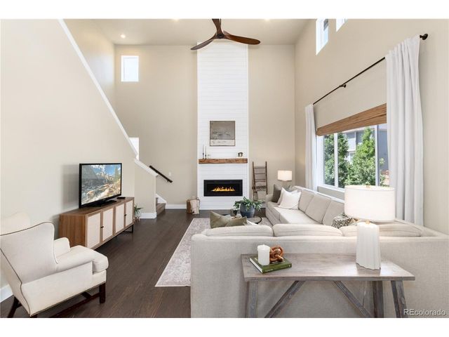 624 Bear Peak Rd, Erie, CO 80516