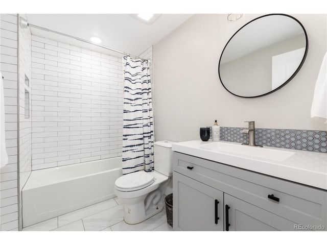 624 Bear Peak Rd, Erie, CO 80516