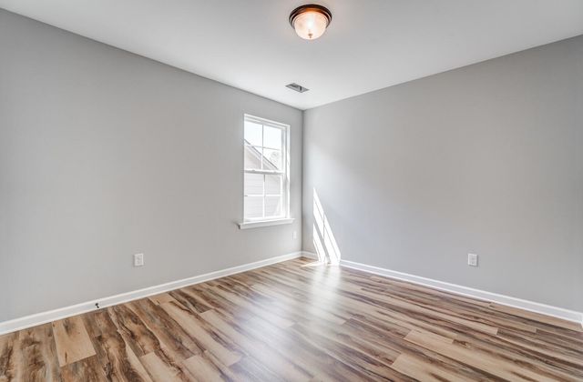 60 UMBLE ST, Oakland, TN 38060