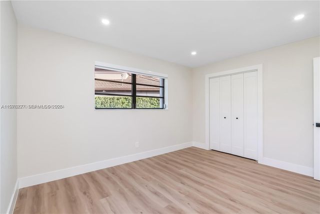 8421 SW 27th Ter, Miami, FL 33155