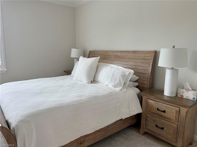 9498 Napoli LN # 201, Naples, FL 34113