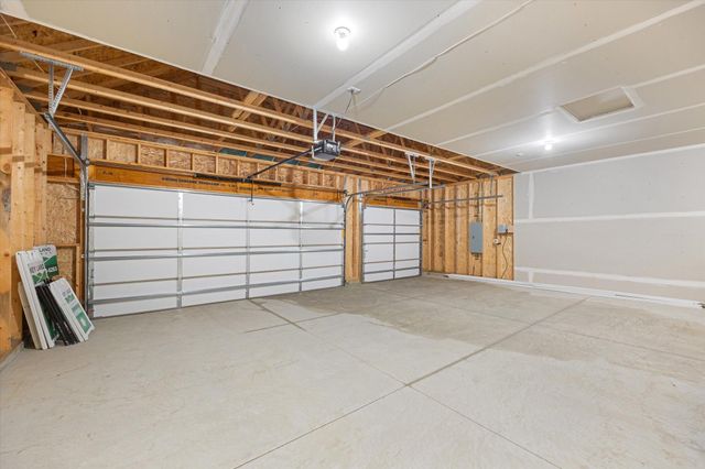 17788 Embers Avenue, Lakeville, MN 55044