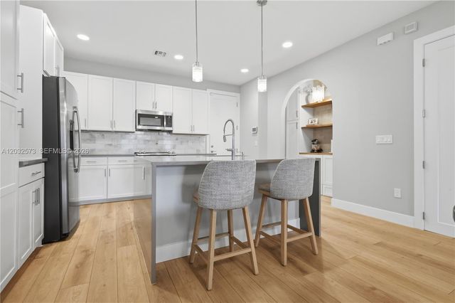 1408 SW 4th Ave, Fort Lauderdale, FL 33315