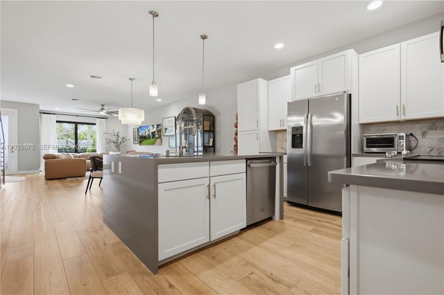 1408 SW 4th Ave, Fort Lauderdale, FL 33315